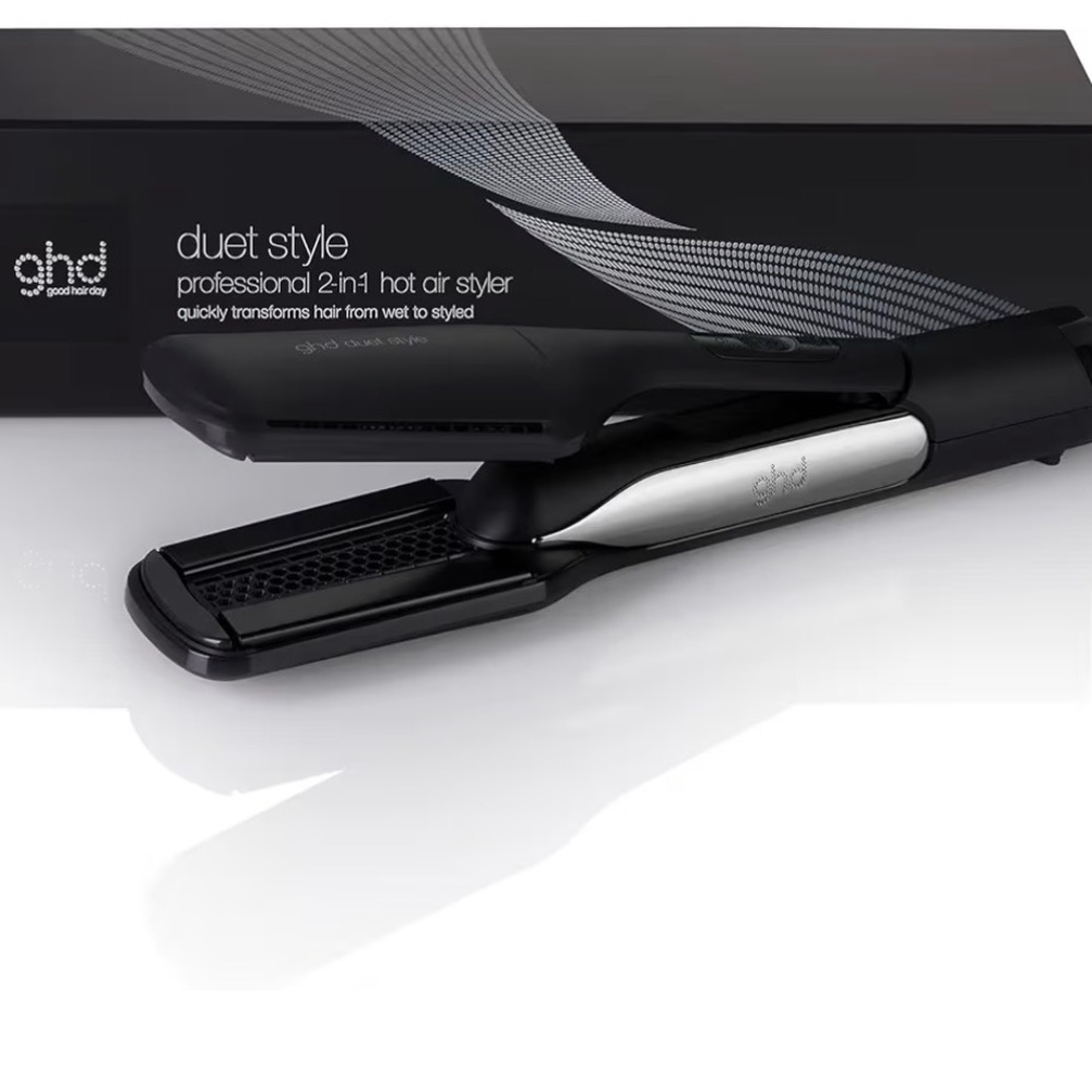 ghd Duet Style 2-in-1 Hot Air Styler in Black and Silver